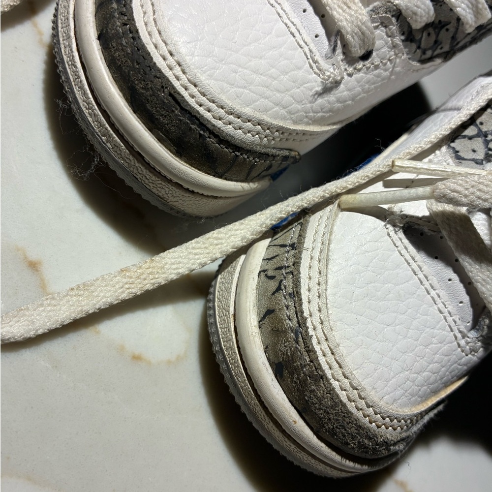Jordan Kids White and Blue Sneakers - Picture 3 of 6